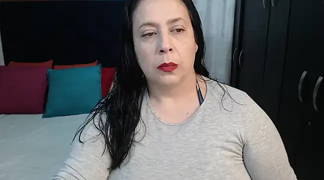 Snapshot of karlaton1977 chatting on 12.23.24 karlaton1977 online show from 12.23.24