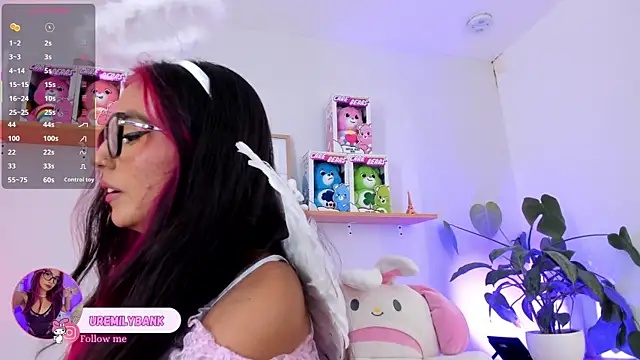 emily bank online show from 10.31.25