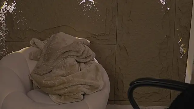 Logan Varela online show from 02.22.26