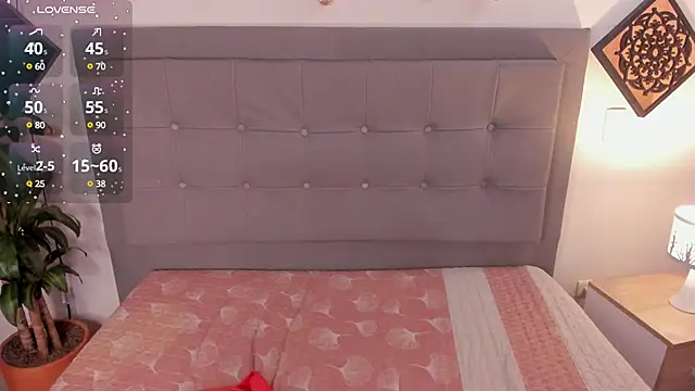 Agatha Vixen online show from 02.10.25