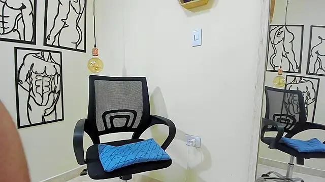 Big ValentinHunk online show from 02.18.26