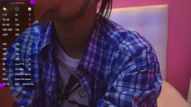 Snapshot of yourcuteneighbourr chatting on 02.07.25 yourcuteneighbourr online show from 02.07.25