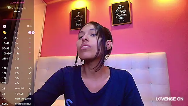 Snapshot of yourcuteneighbourr chatting on 02.19.25 yourcuteneighbourr online show from 02.19.25