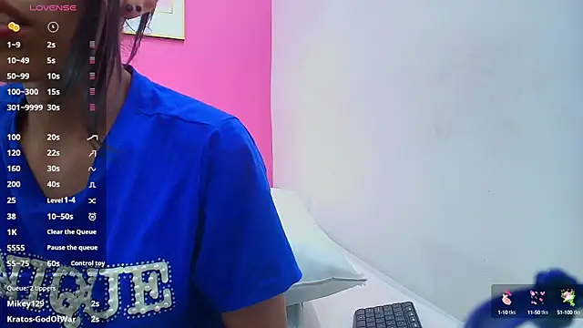 Snapshot of yourcuteneighbourr chatting on 02.26.25 yourcuteneighbourr online show from 02.26.25