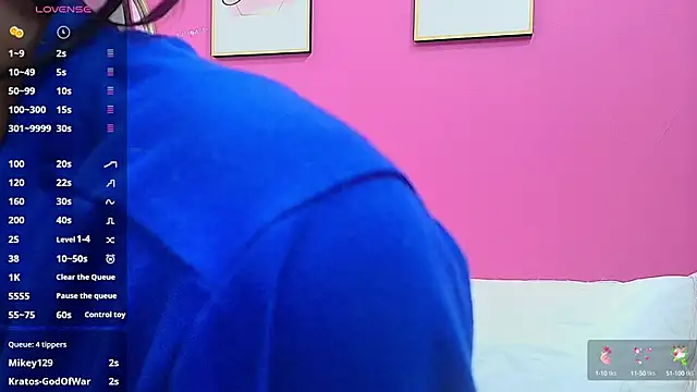 Snapshot of yourcuteneighbourr chatting on 02.26.25 yourcuteneighbourr online show from 02.26.25