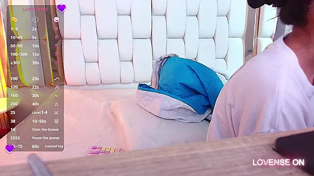 Snapshot of yourcuteneighbourr chatting on 03.07.25 yourcuteneighbourr online show from 03.07.25