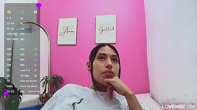 Snapshot of yourcuteneighbourr chatting on 03.12.25 yourcuteneighbourr online show from 03.12.25