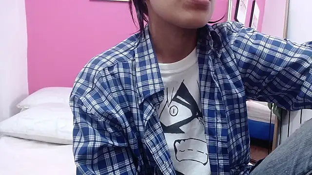 Snapshot of yourcuteneighbourr chatting on 03.19.25 yourcuteneighbourr online show from 03.19.25