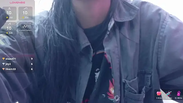 Snapshot of yourcuteneighbourr chatting on 11.12.25 yourcuteneighbourr online show from 11.12.25