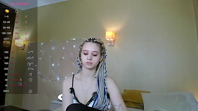 Valerie Woods online show from 12.17.24