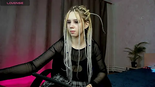 Valerie Woods online show from 12.26.24