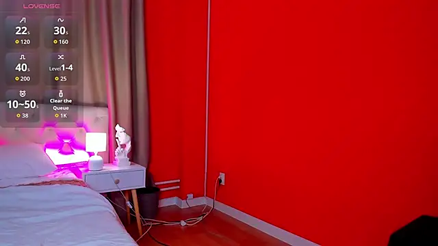 Valerie Woods online show from 09.29.25