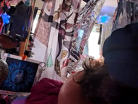 gurlnips online show from 02.21.25