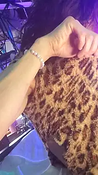 Snapshot of gurlnips chatting on 03.05.26 gurlnips online show from 03.05.26