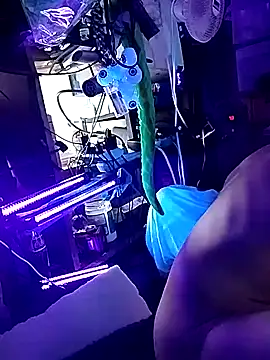 Snapshot of gurlnips chatting on 03.16.26 gurlnips online show from 03.16.26