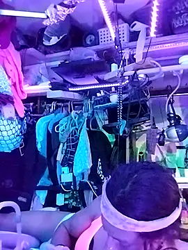 Snapshot of gurlnips chatting on 03.21.26 gurlnips online show from 03.21.26