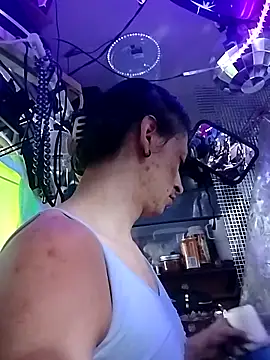 Snapshot of gurlnips chatting on 03.28.26 gurlnips online show from 03.28.26