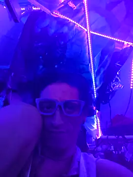 Snapshot of gurlnips chatting on 04.06.26 gurlnips online show from 04.06.26