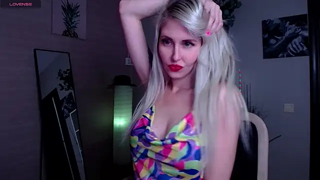 Snapshot of Mermaid_N chatting on 02.18.25 Mermaid N online show from 02.18.25