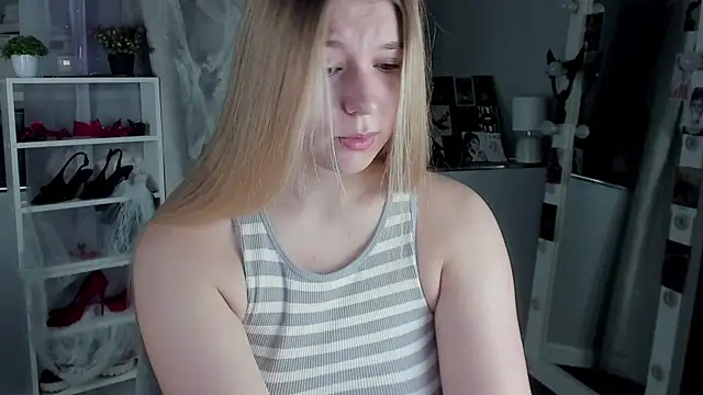 Rebecca Kelly online show from 10.24.25