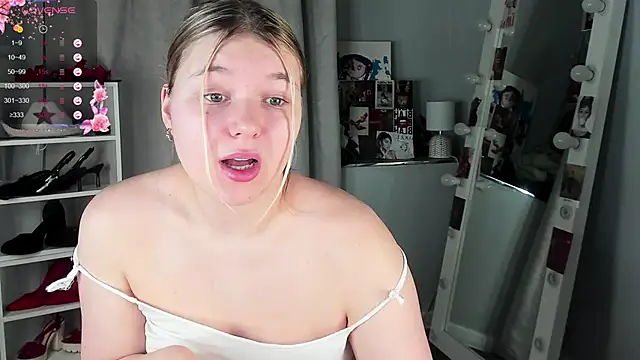 Rebecca Kelly online show from 02.06.26