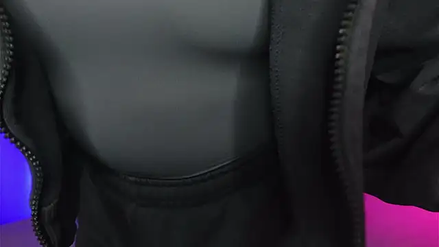 Liv Fay online show from 12.05.25