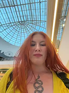 Snapshot of Liv_Fay chatting on 02.04.26 Liv Fay online show from 02.04.26