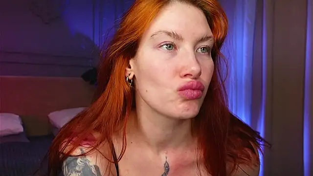 Snapshot of Liv_Fay chatting on 02.26.26 Liv Fay online show from 02.26.26