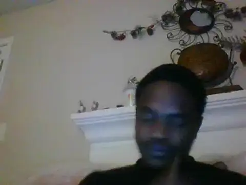 Snapshot of Hugedick0071 chatting on 12.17.24 Hugedick0071 online show from 12.17.24
