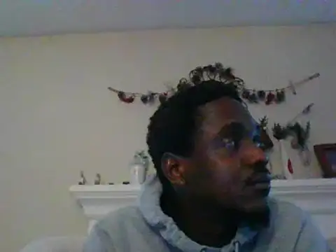 Snapshot of Hugedick0071 chatting on 01.22.25 Hugedick0071 online show from 01.22.25