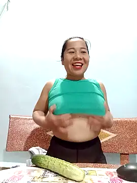 Queen 18200 online show from 01.01.25