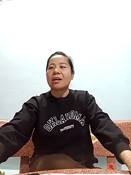 Queen 18200 online show from 01.05.25