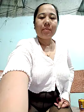 Queen 18200 online show from 03.03.26