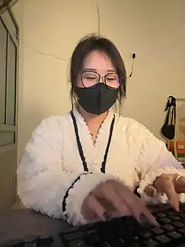 Snapshot of Jenni_nana chatting on 12.14.24 Jenni nana online show from 12.14.24