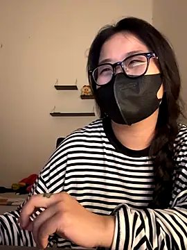 Snapshot of Jenni_nana chatting on 10.06.25 Jenni nana online show from 10.06.25