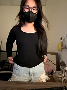 Snapshot of Jenni_nana chatting on 10.12.25 Jenni nana online show from 10.12.25