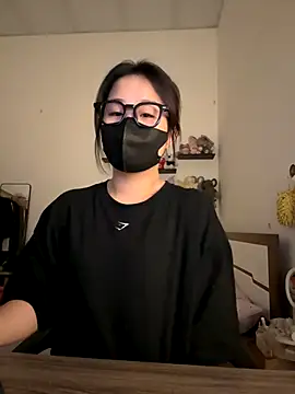 Snapshot of Jenni_nana chatting on 10.13.25 Jenni nana online show from 10.13.25