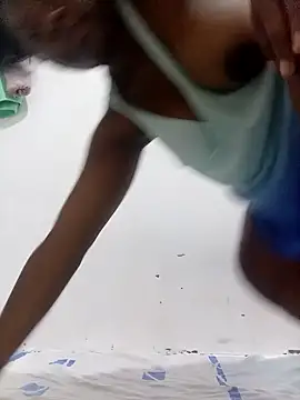 Snapshot of faista_jude chatting on 10.10.25 faista jude online show from 10.10.25