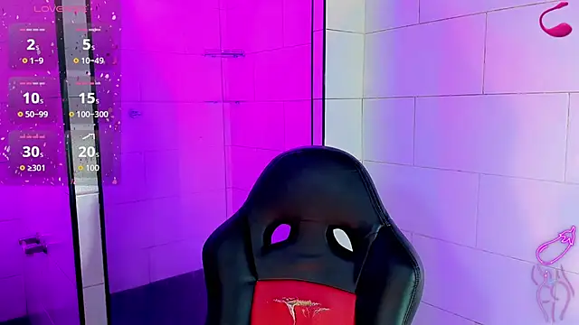 Snapshot of Nikita_Gers chatting on 11.27.25 Nikita Gers online show from 11.27.25