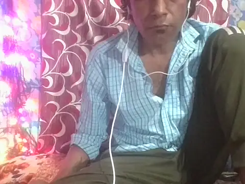 Bangingchick online show from 10.27.25