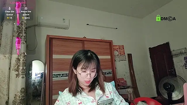 Lili 666 online show from 10.25.25