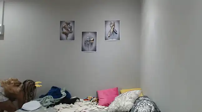 CREAMYCUPCAKExxx online show from 12.04.24