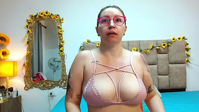 IsisDuzan online show from 01.07.25