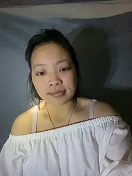 Snapshot of chaomay796xo chatting on 12.14.24 chaomay796xo online show from 12.14.24