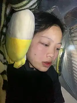 Snapshot of chaomay796xo chatting on 12.19.24 chaomay796xo online show from 12.19.24