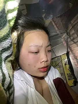 Snapshot of chaomay796xo chatting on 12.25.24 chaomay796xo online show from 12.25.24