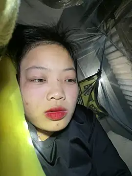 Snapshot of chaomay796xo chatting on 02.15.25 chaomay796xo online show from 02.15.25