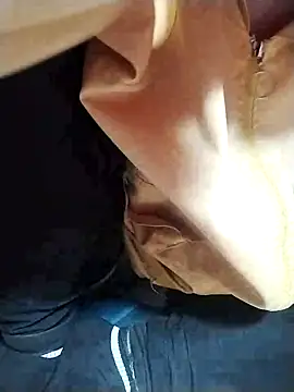 Snapshot of ngoclothingoc9en chatting on 03.17.25 ngoclothingoc9en online show from 03.17.25