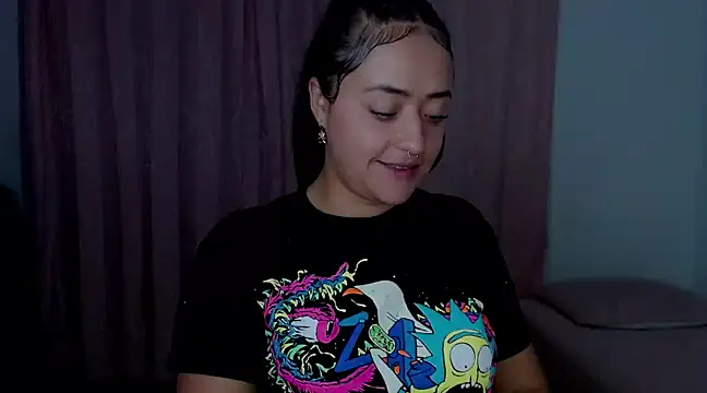 jjulietha95 online show from 02.21.25