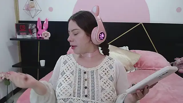 DanniAbbey online show from 03.10.25